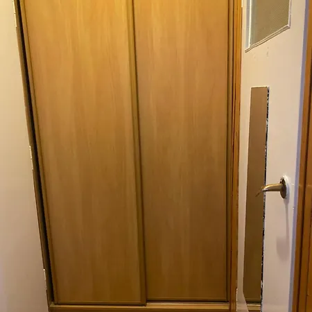 Przytulne Mieszkanie Na Spokojny W Poblizu Metra Kondratowicza, 22 Minuty Metrem Do Stadionu Narodowego, Samodzielne Zameldowanie ,wystawiamy Faktury Dla Firmy Ksef Appartement *